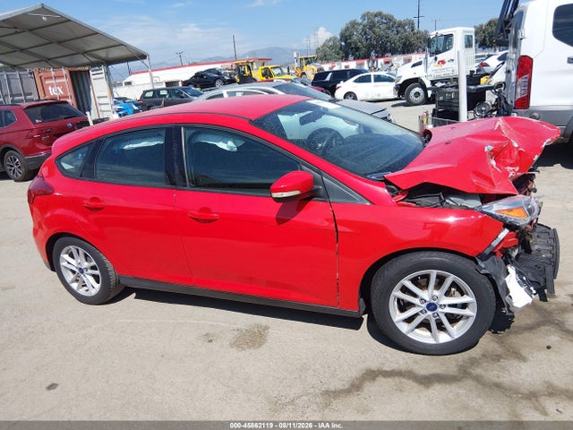 Ford FOCUS SE 2016 1FADP3K22GL272657 Image 16