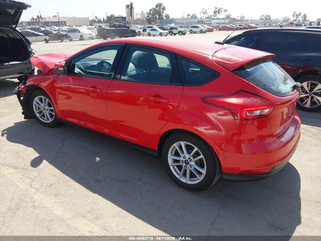 Ford FOCUS SE 2016 1FADP3K22GL272657 Image 3