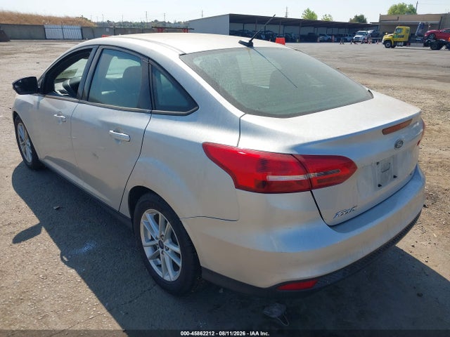 Ford FOCUS SE 2016 1FADP3F23GL352351 Image 3