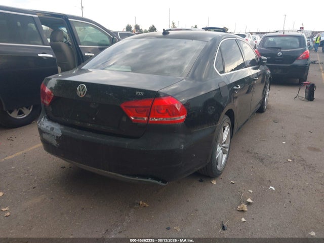 Aukcja sprzedaży 2014 Volkswagen Passat 2.0l Tdi Se, vin: 1VWBN7A33EC059588, numer aukcji: 45862325