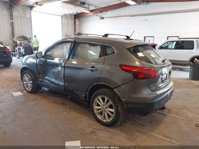 45862330 :رقم المزاد ، JN1BJ1CR0JW288108 vin ، 2018 Nissan Rogue Sport Sv مزاد بيع