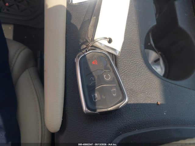 45862347 :رقم المزاد ، 1GYKNBRS9HZ258853 vin ، 2017 Cadillac Xt5 Luxury مزاد بيع