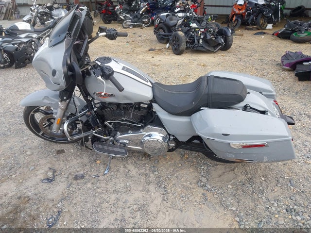 Harley-Davidson FLHX 2025 1HD1KB717SB610248 Image 13