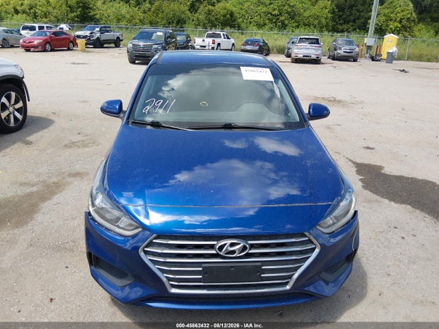 2021 Hyundai Accent Se/sel მანქანა იყიდება აუქციონზე, vin: 3KPC24A61ME147555, აუქციონის ნომერი: 45862432