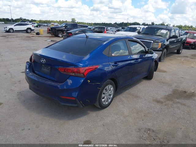 2021 Hyundai Accent Se/sel მანქანა იყიდება აუქციონზე, vin: 3KPC24A61ME147555, აუქციონის ნომერი: 45862432