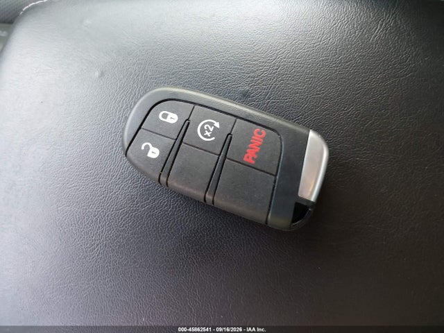 45862541 :رقم المزاد ، 1C3CCCBG0FN608844 vin ، 2015 Chrysler 200 S مزاد بيع