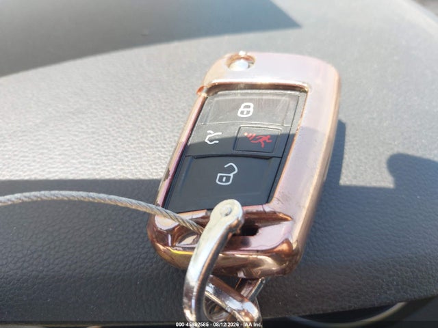 2019 Volkswagen Tiguan 2.0t S მანქანა იყიდება აუქციონზე, vin: 3VV1B7AX0KM081764, აუქციონის ნომერი: 45862585