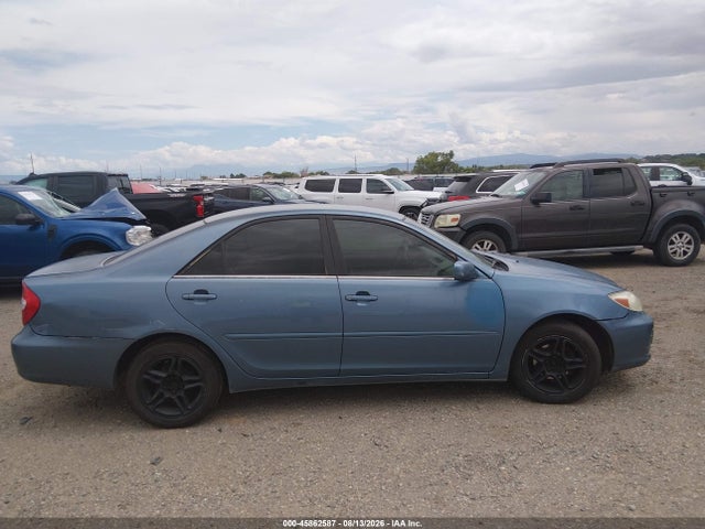 2004 Toyota Camry Le მანქანა იყიდება აუქციონზე, vin: 4T1BE32K64U892484, აუქციონის ნომერი: 45862587