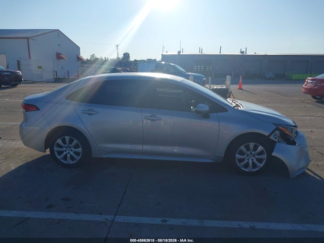5YFEPMAE9MP174048 Toyota COROLLA LE