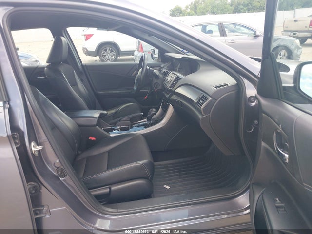45862673 :رقم المزاد ، 1HGCR2F55HA122944 vin ، 2017 Honda Accord Sport مزاد بيع
