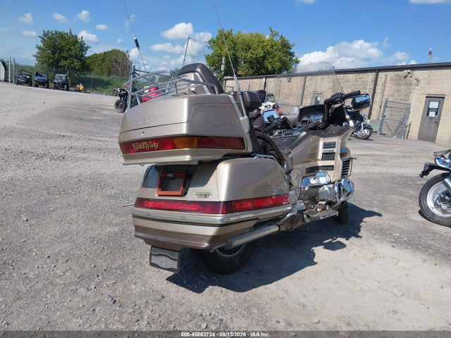 1988 Honda Gl1500 მანქანა იყიდება აუქციონზე, vin: 1HFSC2204JA002117, აუქციონის ნომერი: 45862734