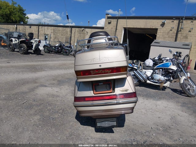 1988 Honda Gl1500 მანქანა იყიდება აუქციონზე, vin: 1HFSC2204JA002117, აუქციონის ნომერი: 45862734