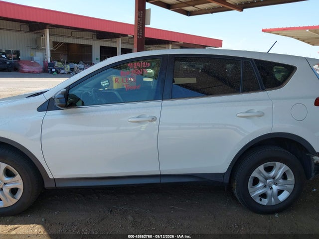 Toyota RAV4 LE 2015 JTMZFREV4FJ059313 Image 14