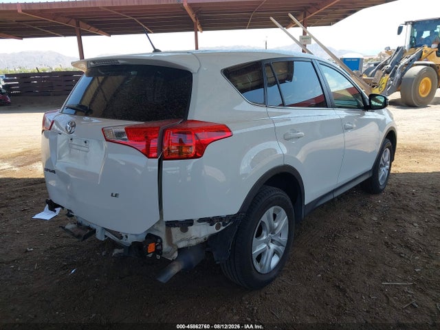 Toyota RAV4 LE 2015 JTMZFREV4FJ059313 Image 4