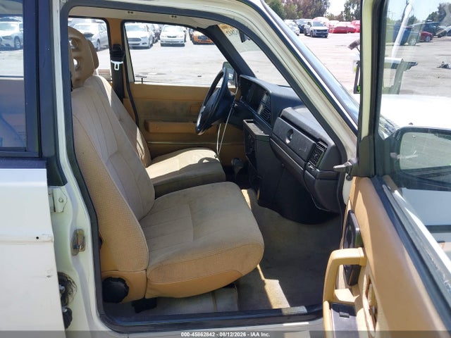 Продажа на аукционе авто 1992 Volvo 240 Gl, vin: YV1AS8817N1471116, номер лота: 45862842