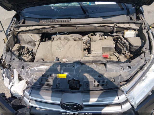 Aukcja sprzedaży 2018 Toyota Highlander Xle, vin: 5TDJZRFH8JS887311, numer aukcji: 45862889