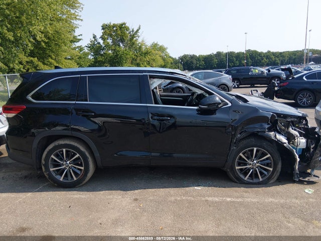 Aukcja sprzedaży 2018 Toyota Highlander Xle, vin: 5TDJZRFH8JS887311, numer aukcji: 45862889