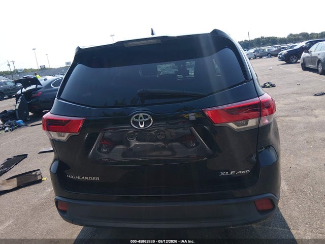 Aukcja sprzedaży 2018 Toyota Highlander Xle, vin: 5TDJZRFH8JS887311, numer aukcji: 45862889