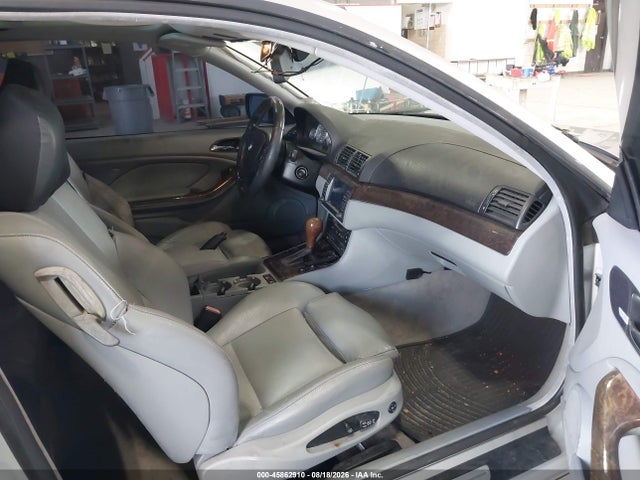 45862910 :رقم المزاد ، WBABN53432JU38527 vin ، 2002 Bmw 330ci مزاد بيع