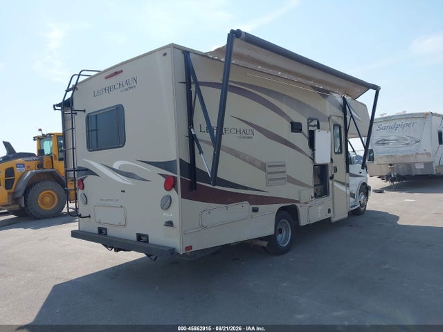 45862915 :رقم المزاد ، 1GB6GUCG8H1132116 vin ، 2017 Chevrolet Express Cutaway 4500 Series مزاد بيع