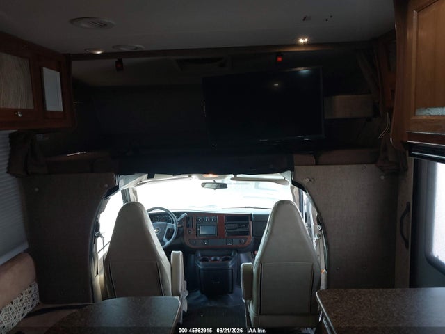 45862915 :رقم المزاد ، 1GB6GUCG8H1132116 vin ، 2017 Chevrolet Express Cutaway 4500 Series مزاد بيع