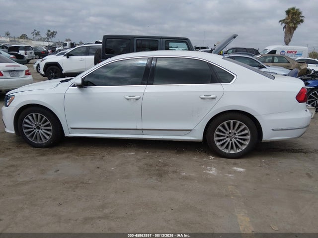 1VWBT7A37GC061031 Volkswagen Passat 1.8t Se