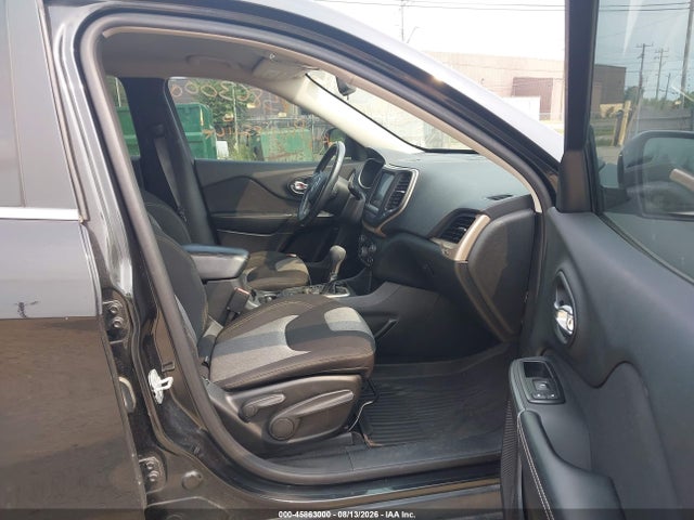 45863000 :رقم المزاد ، 1C4PJLCS6EW106046 vin ، 2014 Jeep Cherokee Latitude مزاد بيع