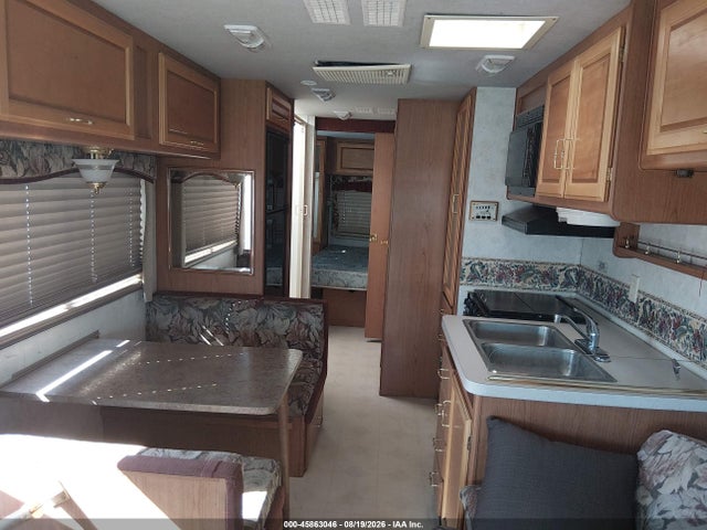 Aukcja sprzedaży 2000 Fleetwood Southwind, vin: 5B4LP37J5Y3321136, numer aukcji: 45863046