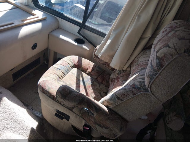 Aukcja sprzedaży 2000 Fleetwood Southwind, vin: 5B4LP37J5Y3321136, numer aukcji: 45863046