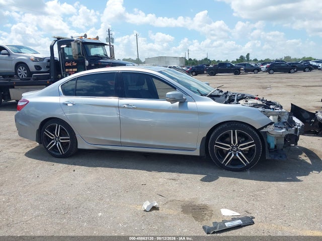 45863120 :رقم المزاد ، 1HGCR3F94HA015151 vin ، 2017 Honda Accord Touring V6 مزاد بيع