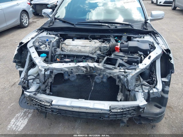 45863120 :رقم المزاد ، 1HGCR3F94HA015151 vin ، 2017 Honda Accord Touring V6 مزاد بيع