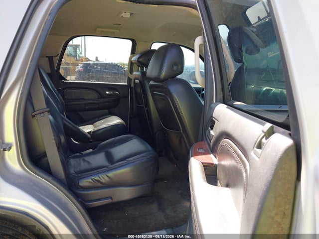 45863130 :رقم المزاد ، 1GYEC63897R324811 vin ، 2007 Cadillac Escalade مزاد بيع