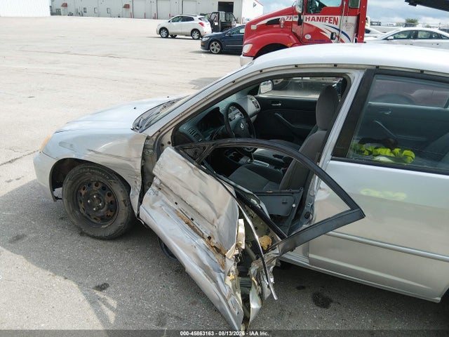 Aukcja sprzedaży 2003 Honda Civic Lx, vin: 2HGES16663H575643, numer aukcji: 45863163