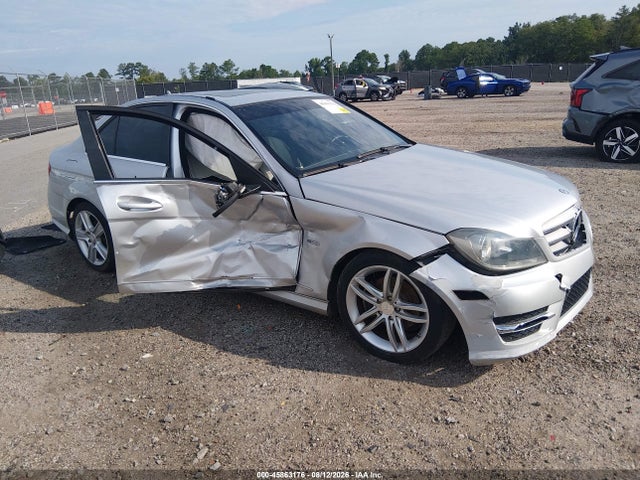 Aukcja sprzedaży 2012 Mercedes-benz C 250 Luxury/sport, vin: WDDGF4HB8CR195426, numer aukcji: 45863176