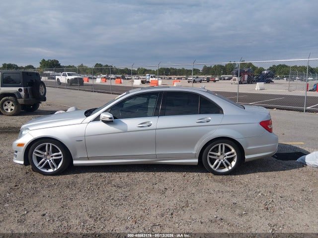 Aukcja sprzedaży 2012 Mercedes-benz C 250 Luxury/sport, vin: WDDGF4HB8CR195426, numer aukcji: 45863176