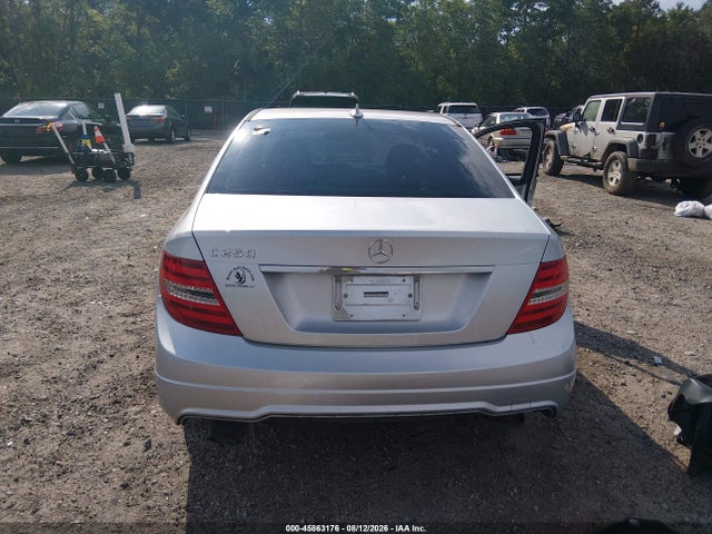 Aukcja sprzedaży 2012 Mercedes-benz C 250 Luxury/sport, vin: WDDGF4HB8CR195426, numer aukcji: 45863176