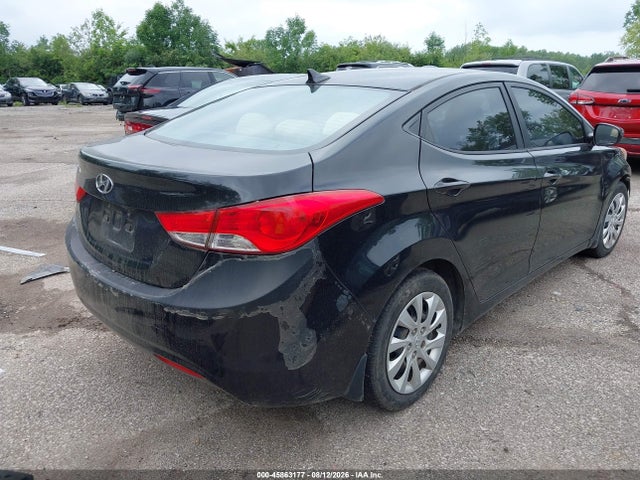 2013 Hyundai Elantra Gls მანქანა იყიდება აუქციონზე, vin: 5NPDH4AE7DH175401, აუქციონის ნომერი: 45863177