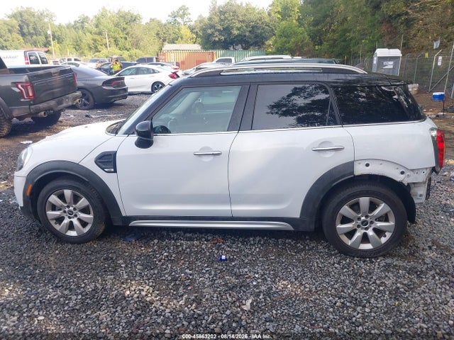 Продаж на аукціоні авто 2018 Mini Countryman Cooper, vin: WMZYS7C3XJ3E08519, номер лоту: 45863202