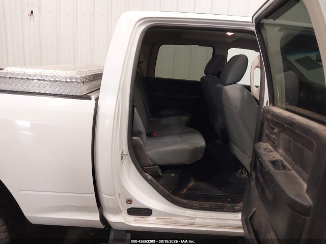 Продажа на аукционе авто 2017 Ram 2500 Tradesman  4x4 6'4 Box, vin: 3C6UR5CJ0HG589722, номер лота: 45863209
