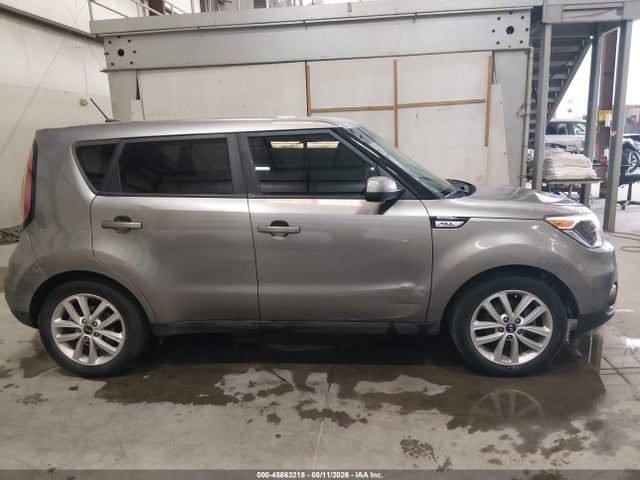 KIA SOUL + 2019 KNDJP3A5XK7651982 Image 14