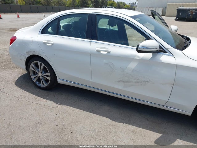 55SWF4JB0FU066377 Mercedes-Benz C 300