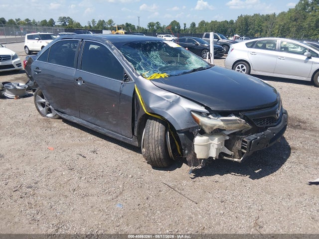 45863261 :رقم المزاد ، 4T1BF1FK7EU442517 vin ، 2014 Toyota Camry Se Sport مزاد بيع