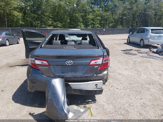 45863261 :رقم المزاد ، 4T1BF1FK7EU442517 vin ، 2014 Toyota Camry Se Sport مزاد بيع