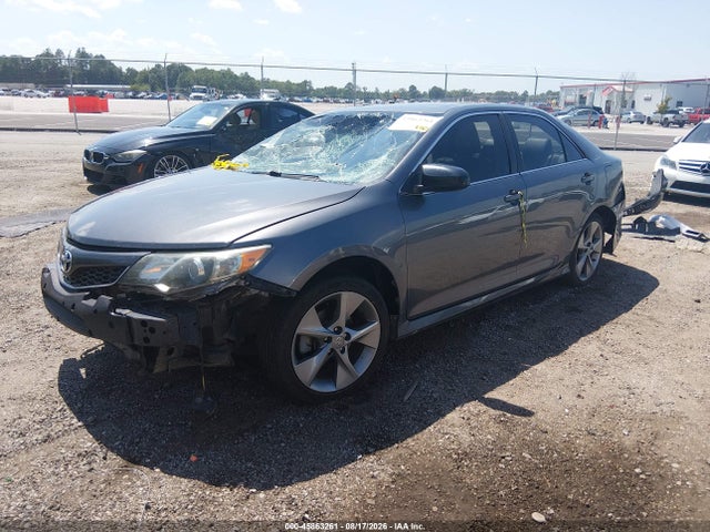 45863261 :رقم المزاد ، 4T1BF1FK7EU442517 vin ، 2014 Toyota Camry Se Sport مزاد بيع