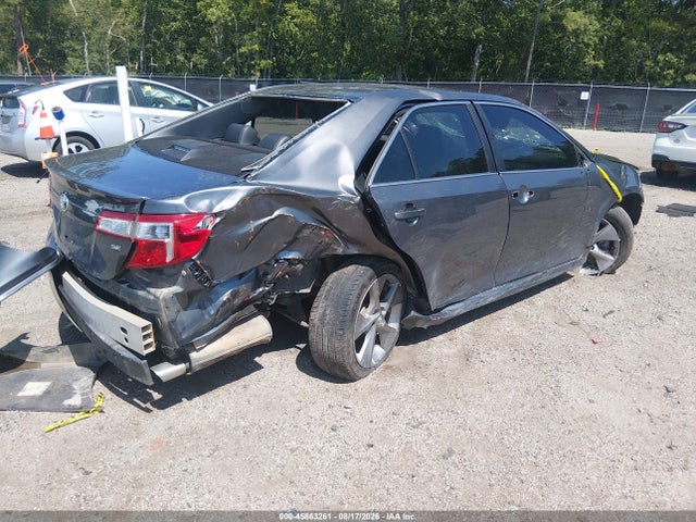 45863261 :رقم المزاد ، 4T1BF1FK7EU442517 vin ، 2014 Toyota Camry Se Sport مزاد بيع
