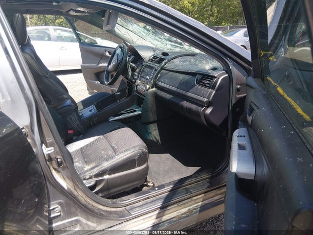 45863261 :رقم المزاد ، 4T1BF1FK7EU442517 vin ، 2014 Toyota Camry Se Sport مزاد بيع