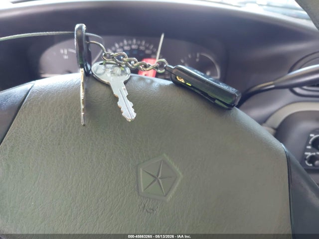 Продаж на аукціоні авто 2000 Dodge Caravan, vin: 2B4FP25B8YR708460, номер лоту: 45863265