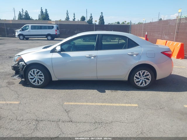 Toyota COROLLA LE 2018 5YFBURHE8JP844778 Image 15