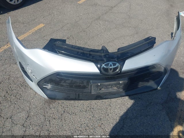 Toyota COROLLA LE 2018 5YFBURHE8JP844778 Image 12
