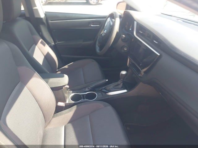 Toyota COROLLA LE 2018 5YFBURHE8JP844778 Image 5
